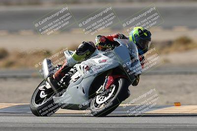 media/Nov-16-2025-Race Pace (Sun) [[8c5fa54630]]/Non Verified Riders (1st 20 Minutes)/1-Turn 14 (10am)/